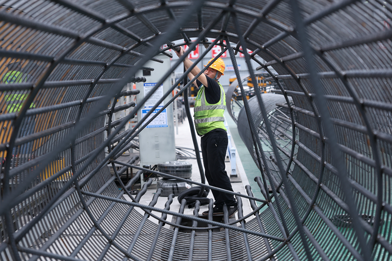 西部陆海新通道西线黄百铁路建设加速推进