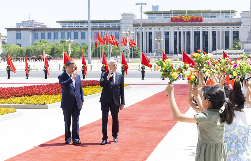 习近平同突尼斯总统赛义德会谈