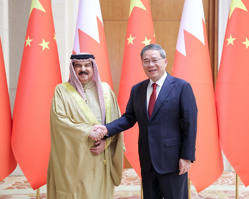 李强会见巴林国王哈马德