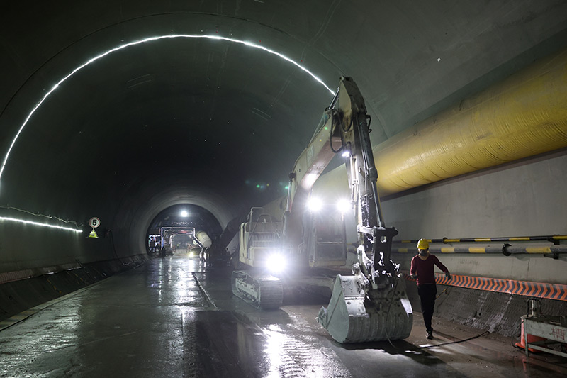 西成铁路甘肃段建设加速推进