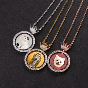 Iced Out Fashion Crown Hook Rotatable Photo Frame Pendant Round Zircon Pave Two Pictures Rotating Photo Pendant Necklace Jewelry