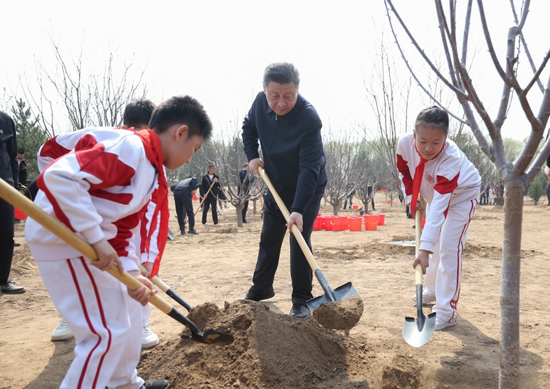 环境日，跟随总书记领悟守护绿水青山之道