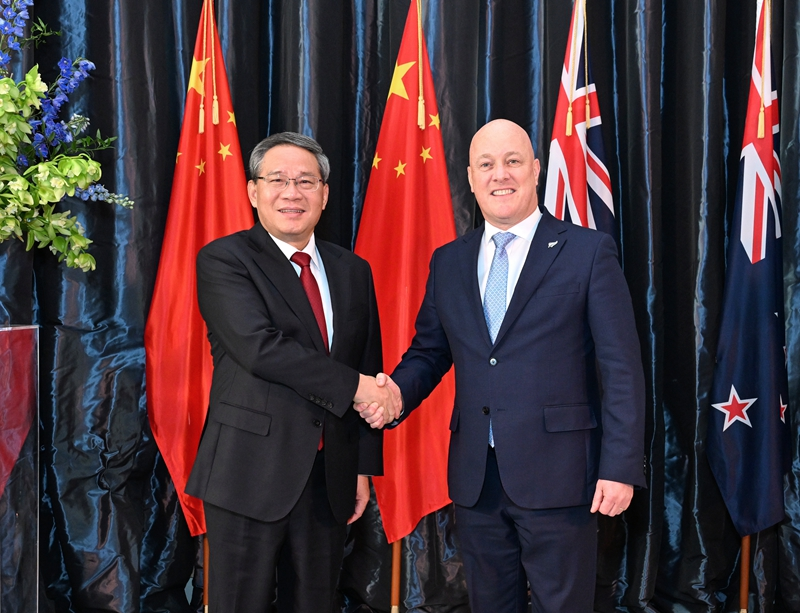 李强同新西兰总理拉克森会谈