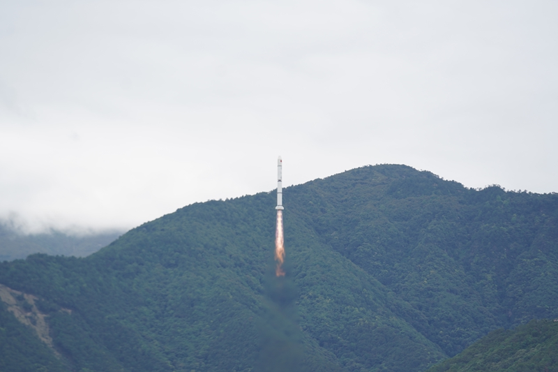中法天文卫星成功发射