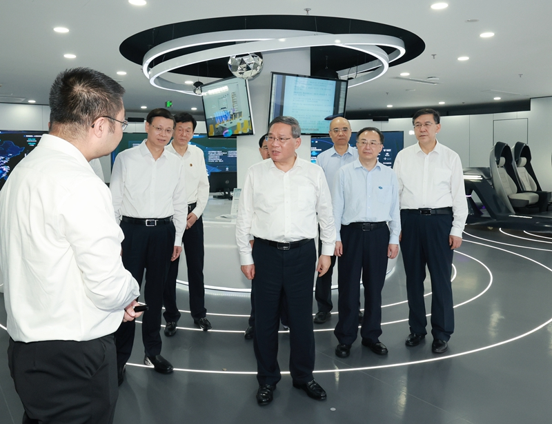 李强在江苏调研时强调：加快推动制造业数字化转型 促进专精特新企业蓬勃发展