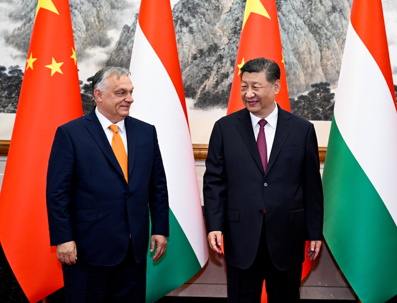 7月8日上午，国家主席习近平在北京钓鱼台国宾馆会见匈牙利总理欧尔班