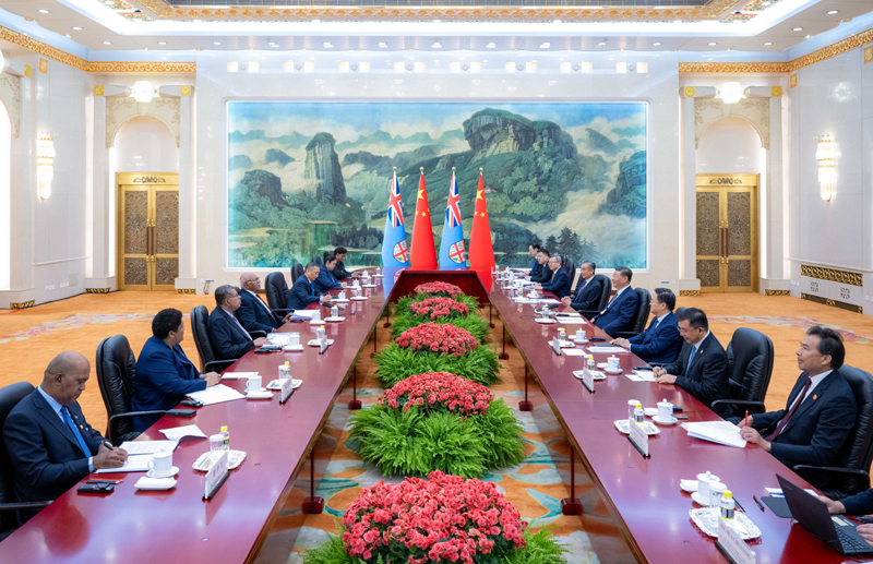 8月20日下午，国家主席习近平在北京人民大会堂会见来华正式访问的斐济总理兰布卡