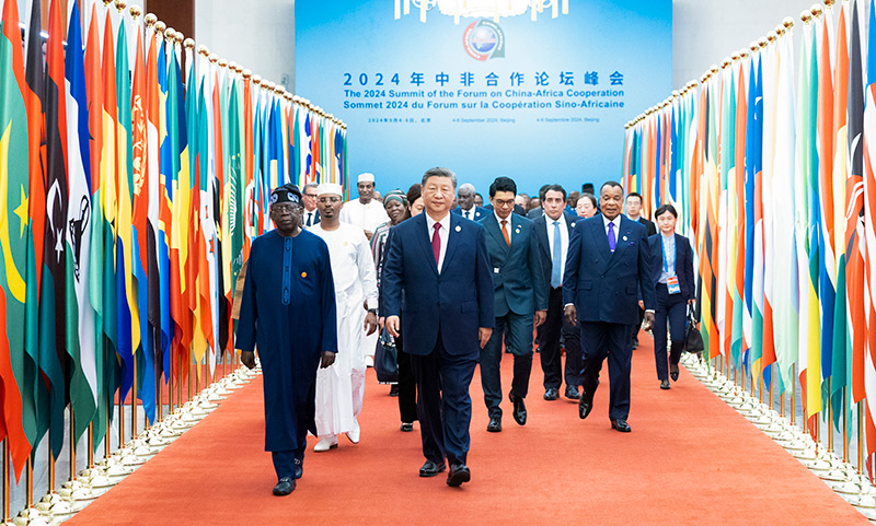 习近平出席中非合作论坛北京峰会开幕式并发表主旨讲话