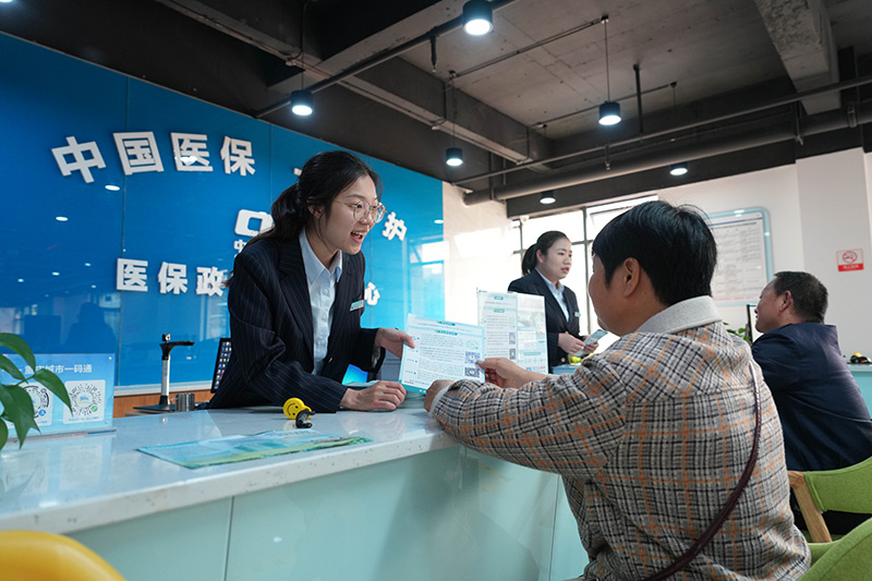总量连上台阶 结构优化升级——新中国成立75周年经济发展成就综述