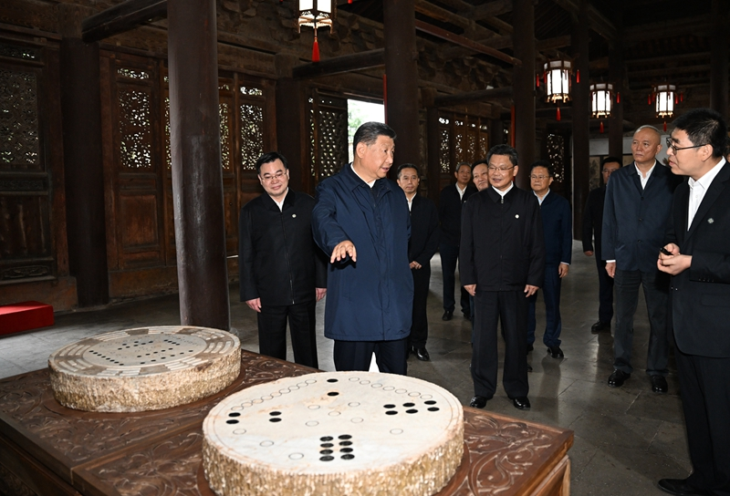 习近平在甘肃考察时强调 深化改革勇于创新苦干实干富民兴陇 奋力谱写中国式现代化甘肃篇章 途中在陕西宝鸡考察